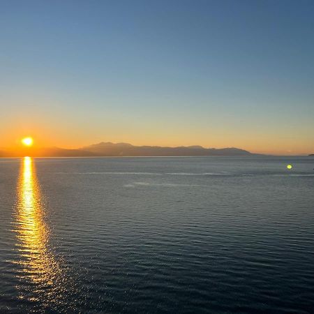 Loutraki Sunset Apartment Екстериор снимка